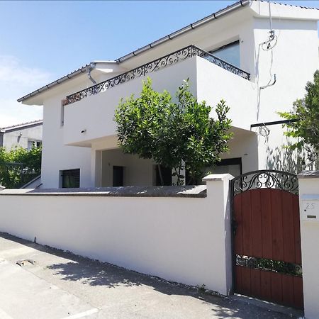 Apartment Jade Водице Екстериор снимка