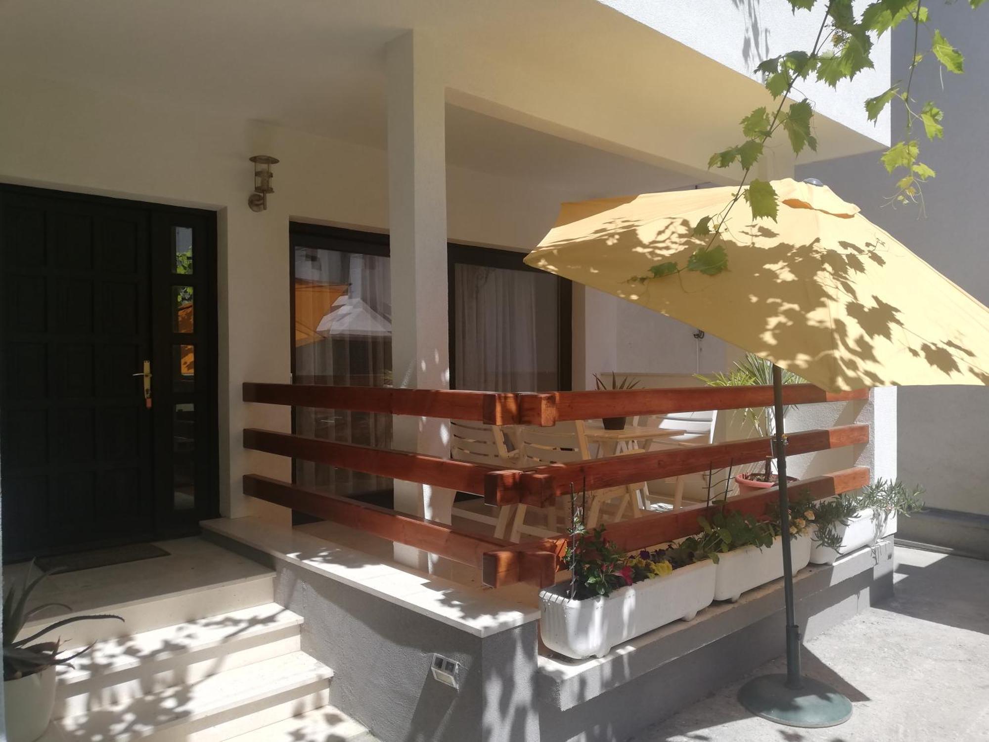 Apartment Jade Водице Екстериор снимка