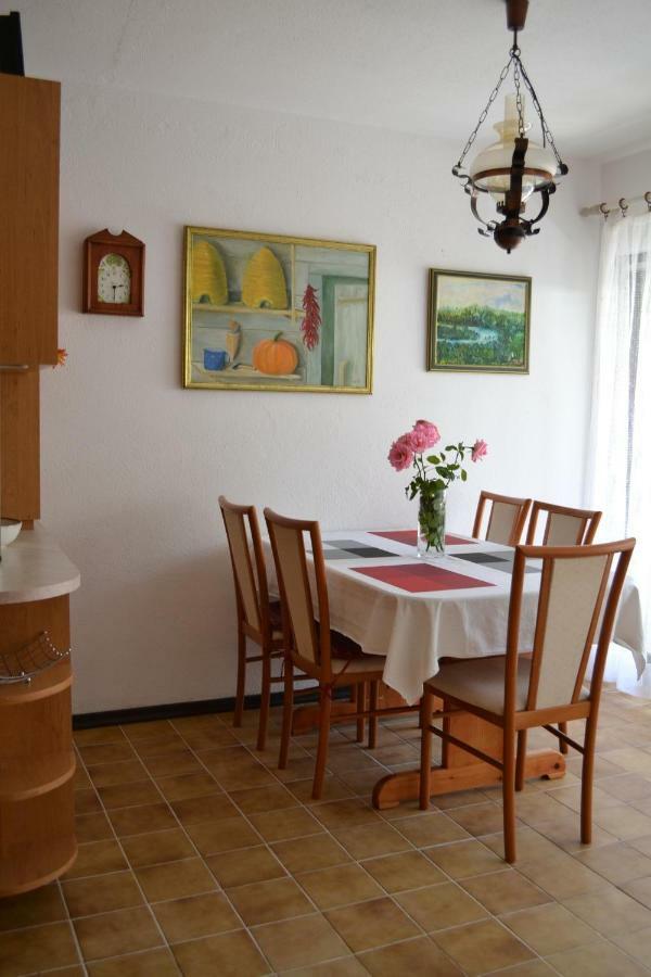 Apartment Jade Водице Екстериор снимка